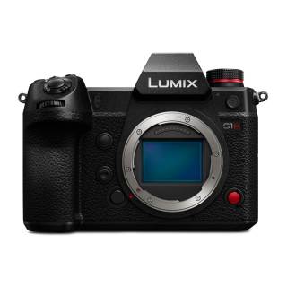 PANASONIC LUMIX S1H Digital Mirrorless Camera with 24.2 Full Frame Sensor and Dual Native ISO, 6K/24p, V-Log/V-Gamu