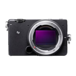Sigma fp Digital Camera + 45mm F2.8 Cont. DG DN