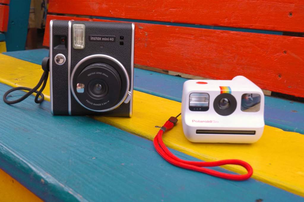 Instax Mini 40 vs Polaroid Go